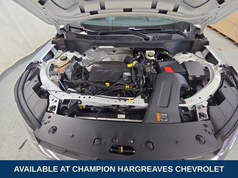 Used 2024 Chevrolet Trax LS w/ LS Convenience Package FWD image 38