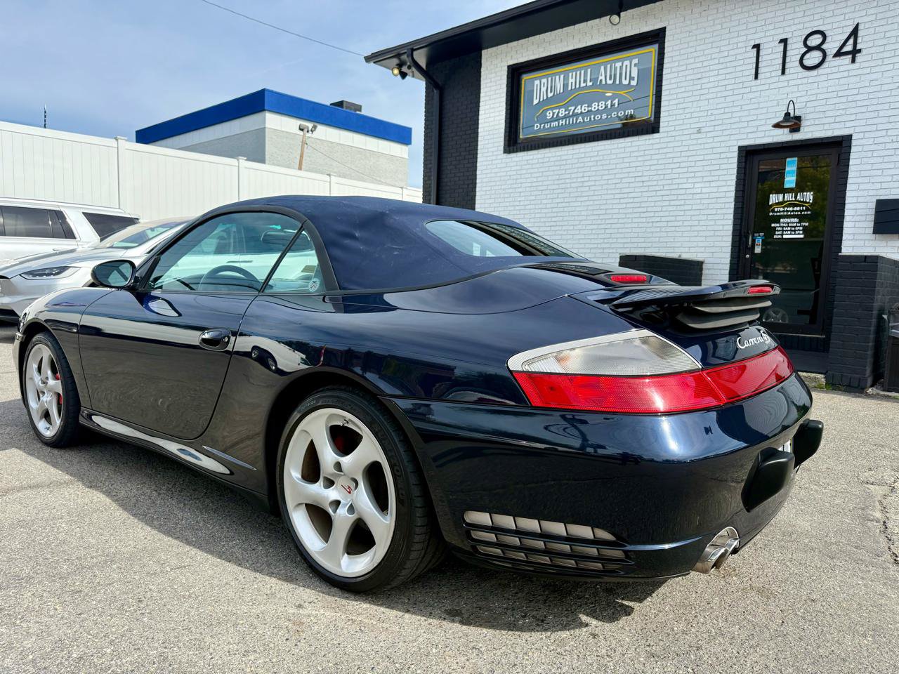 Used 2004 Porsche 911 Carrera 4S AWD/4WD image 31