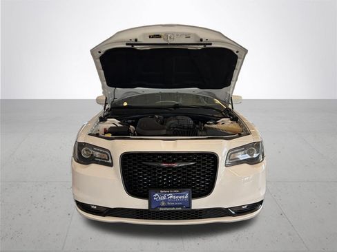 Used 2023 Chrysler 300 S RWD image 3