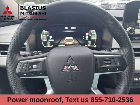 Used 2025 Mitsubishi Outlander SEL image 25