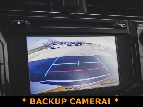 Used 2017 Toyota 4Runner TRD Off-Road Premium image 3