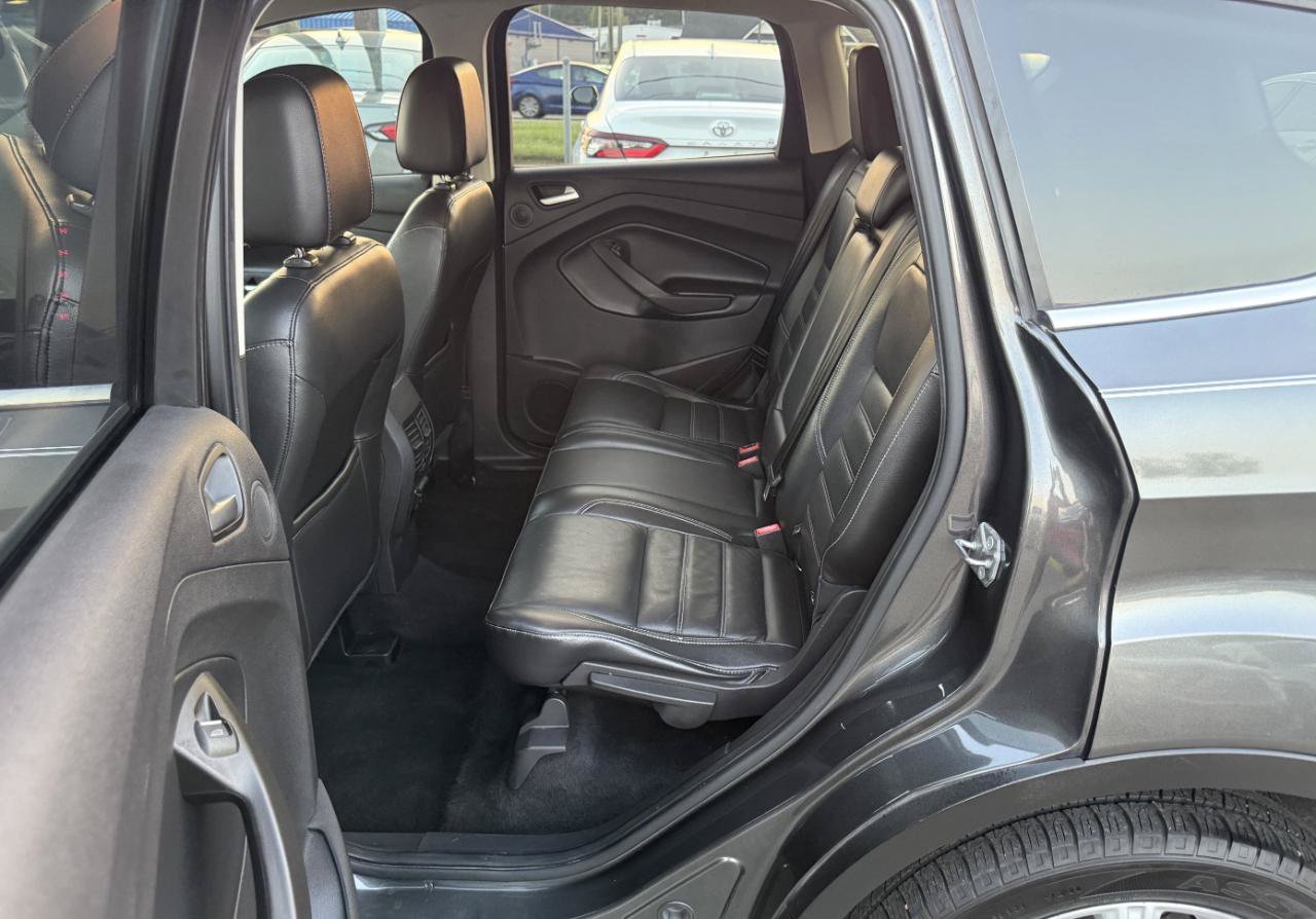 Used 2017 Ford Escape Titanium FWD image 9