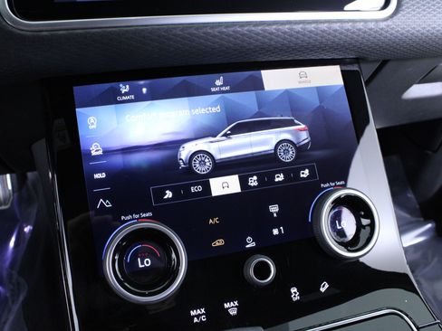 Used 2023 Land Rover Range Rover Velar R-Dynamic S image 28