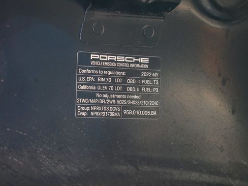 Used 2022 Porsche Macan S AWD/4WD image 28