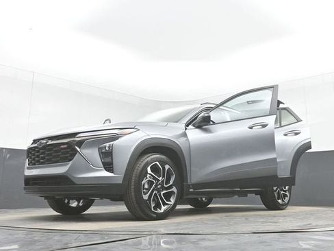 New 2026 Chevrolet Trax RS w/ Sunroof Package image 53