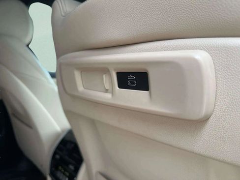 Used 2021 BMW X5 xDrive40i w/ Premium Package image 10