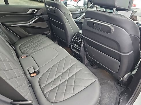 Used 2024 BMW X5 xDrive40i w/ Premium Package image 24