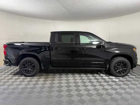 Used 2026 Chevrolet Silverado 1500 High Country w/ Midnight Edition AWD/4WD image 9