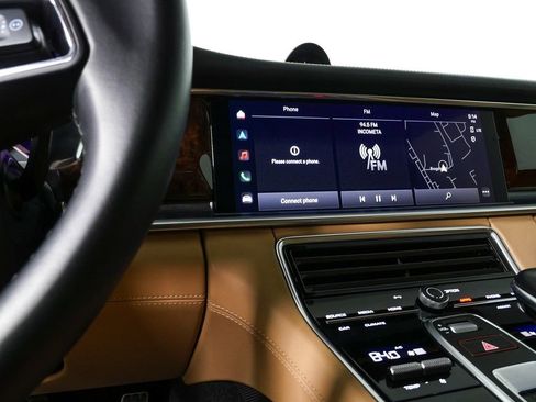 Used 2023 Porsche Panamera 4S w/ Premium Package image 13