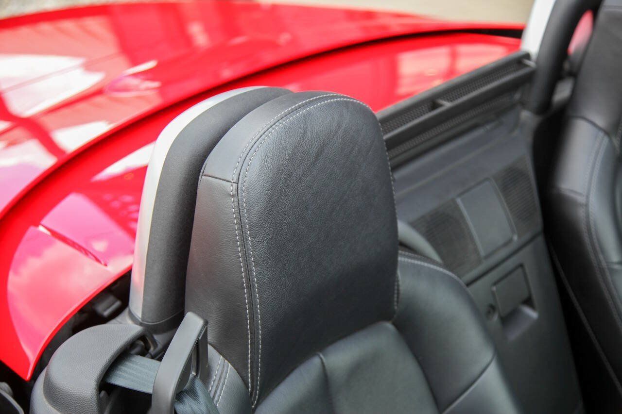 Used 2007 MAZDA MX-5 Miata Grand Touring w/ Premium Pkg RWD image 49