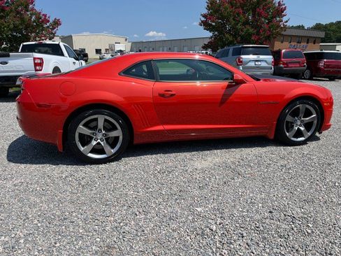 Used 2010 Chevrolet Camaro SS w/ RS Package RWD image 6