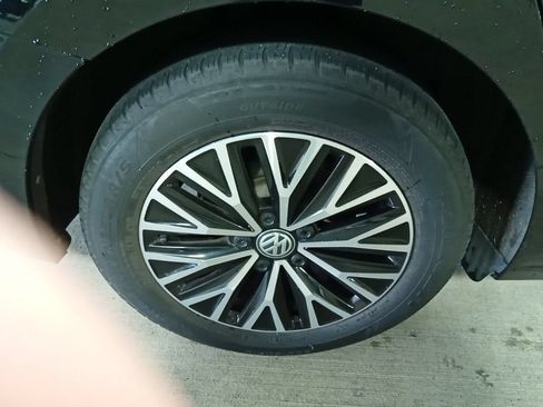 Used 2021 Volkswagen Jetta FWD image 21