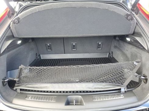 Used 2021 Cadillac XT4 Premium Luxury w/ Cold Weather Package image 12