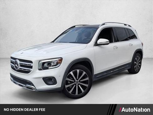 Used 2021 Mercedes-Benz GLB 250 w/ Premium Package image 1