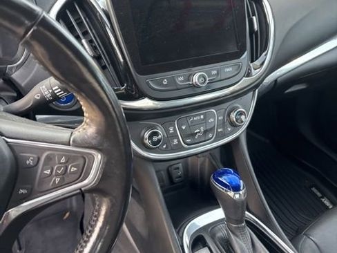 Used 2017 Chevrolet Volt Premier w/ Driver Confidence II Package image 5