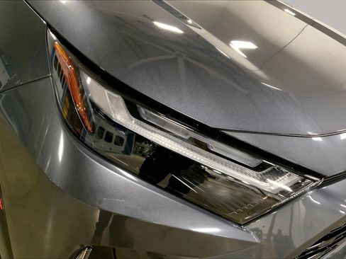 Used 2025 Toyota RAV4 XSE w/ Weather Package AWD/4WD image 28