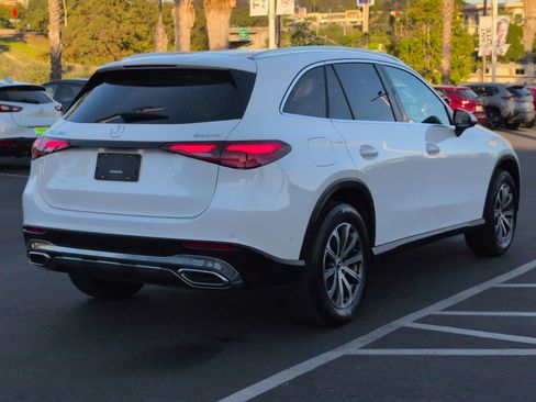 Used 2024 Mercedes-Benz GLC 300 4MATIC image 8