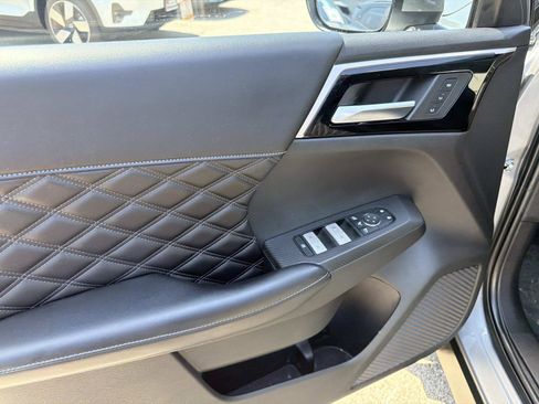 Used 2022 Mitsubishi Outlander SEL AWD/4WD image 11