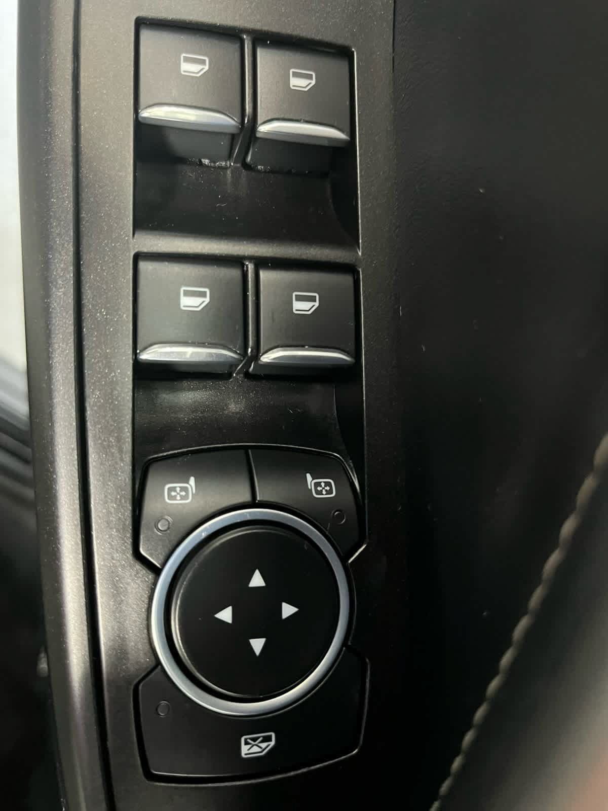 Certified 2020 Ford Explorer XLT w/ Equipment Group 202A AWD/4WD image 23
