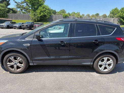 Used 2016 Ford Escape SE w/ Equipment Group 201A AWD/4WD image 3