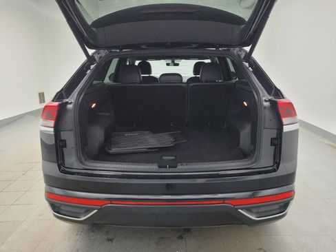 Used 2021 Volkswagen Atlas Cross Sport SE image 29