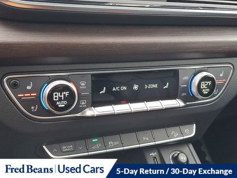 Used 2023 Audi Q5 e Premium Plus w/ Premium Plus Package image 19