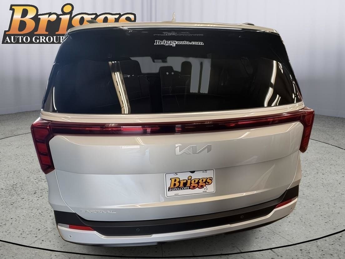 Certified 2026 Kia Carnival EX FWD image 6