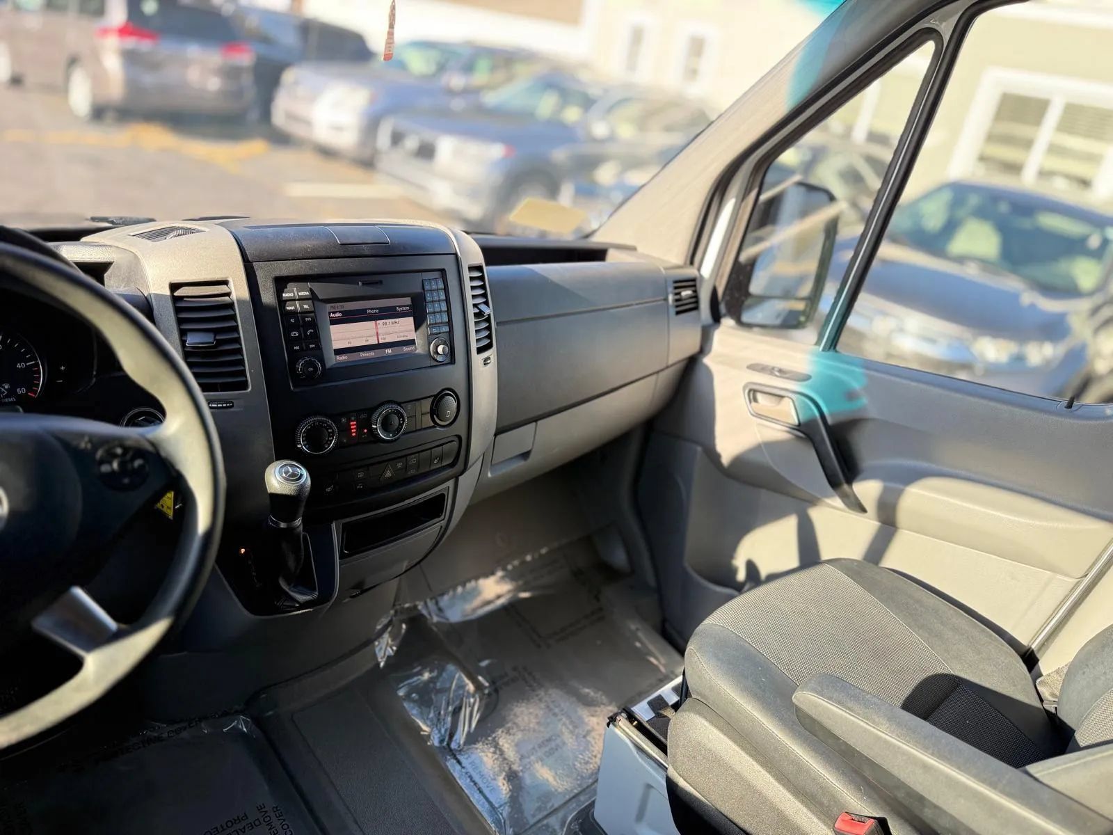 Used 2014 Mercedes-Benz Sprinter 2500 image 23