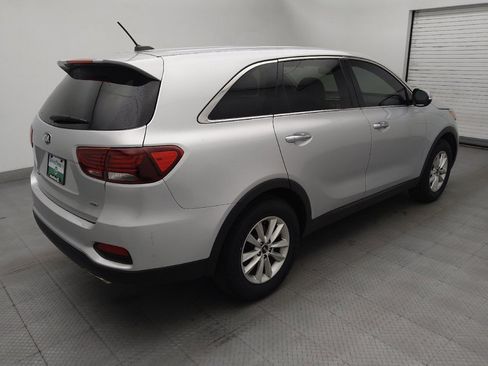 Used 2019 Kia Sorento L FWD image 10