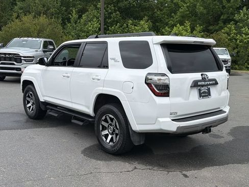 Used 2022 Toyota 4Runner TRD Off-Road Premium w/ Moonroof Package AWD/4WD image 11