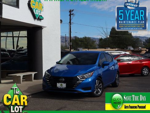 Used 2023 Nissan Versa SV image 1