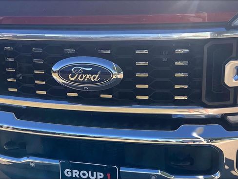Certified 2025 Ford F450 Lariat w/ Lariat Ultimate Package AWD/4WD image 30