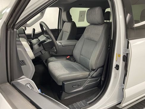 Used 2025 Ford F250 XLT image 18