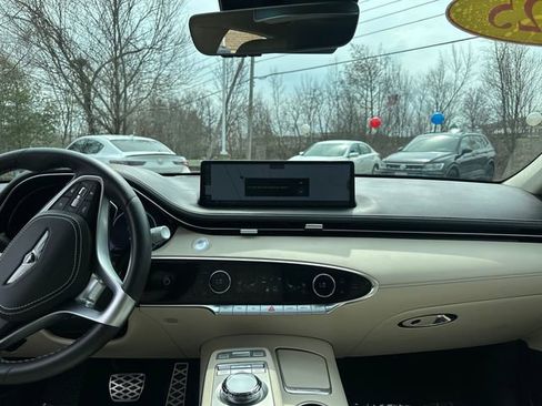 Used 2025 Genesis GV70 3.5T Sport w/ Sport Prestige Package AWD/4WD image 23