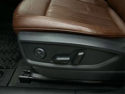 Used 2019 Audi Q5 2.0T Premium w/ Convenience Package image 24