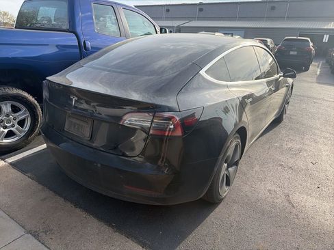 Used 2020 Tesla Model 3 Standard Range Plus image 5