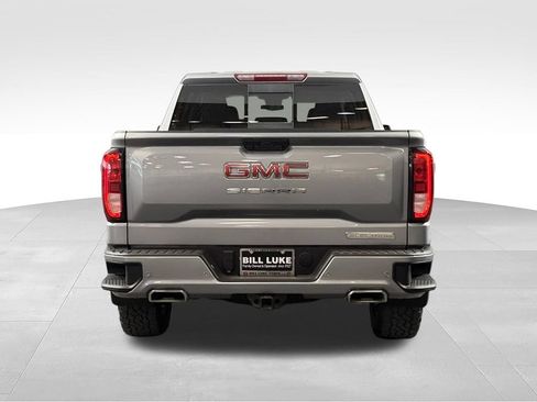 Used 2024 GMC Sierra 1500 Elevation w/ Elevation Premium Package AWD/4WD image 8