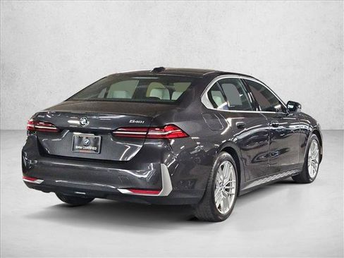 Certified 2024 BMW 540i xDrive w/ Premium Package AWD/4WD image 5