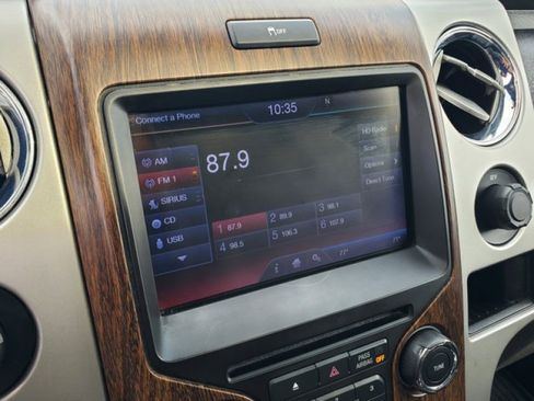 Used 2013 Ford F150 Lariat w/ Luxury Equipment Group image 21