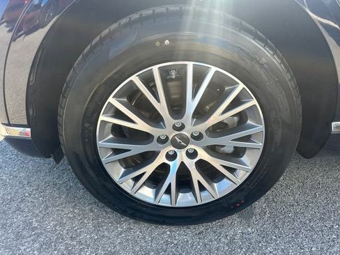 Used 2024 Genesis GV80 2.5T AWD/4WD image 10