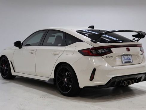 Used 2025 Honda Civic Type R image 5