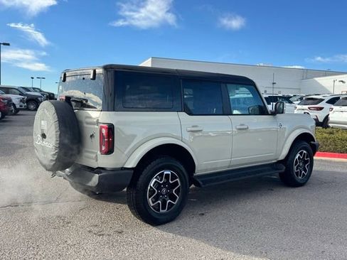 New 2025 Ford Bronco Outer Banks image 5