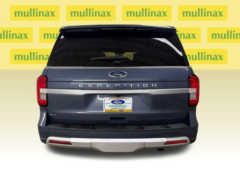 Certified 2023 Ford Expedition XLT RWD image 7