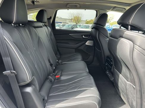 Certified 2026 Acura MDX w/ Advance Package image 11