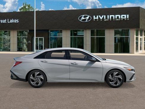 New 2025 Hyundai Elantra SEL w/ Cargo Package image 7