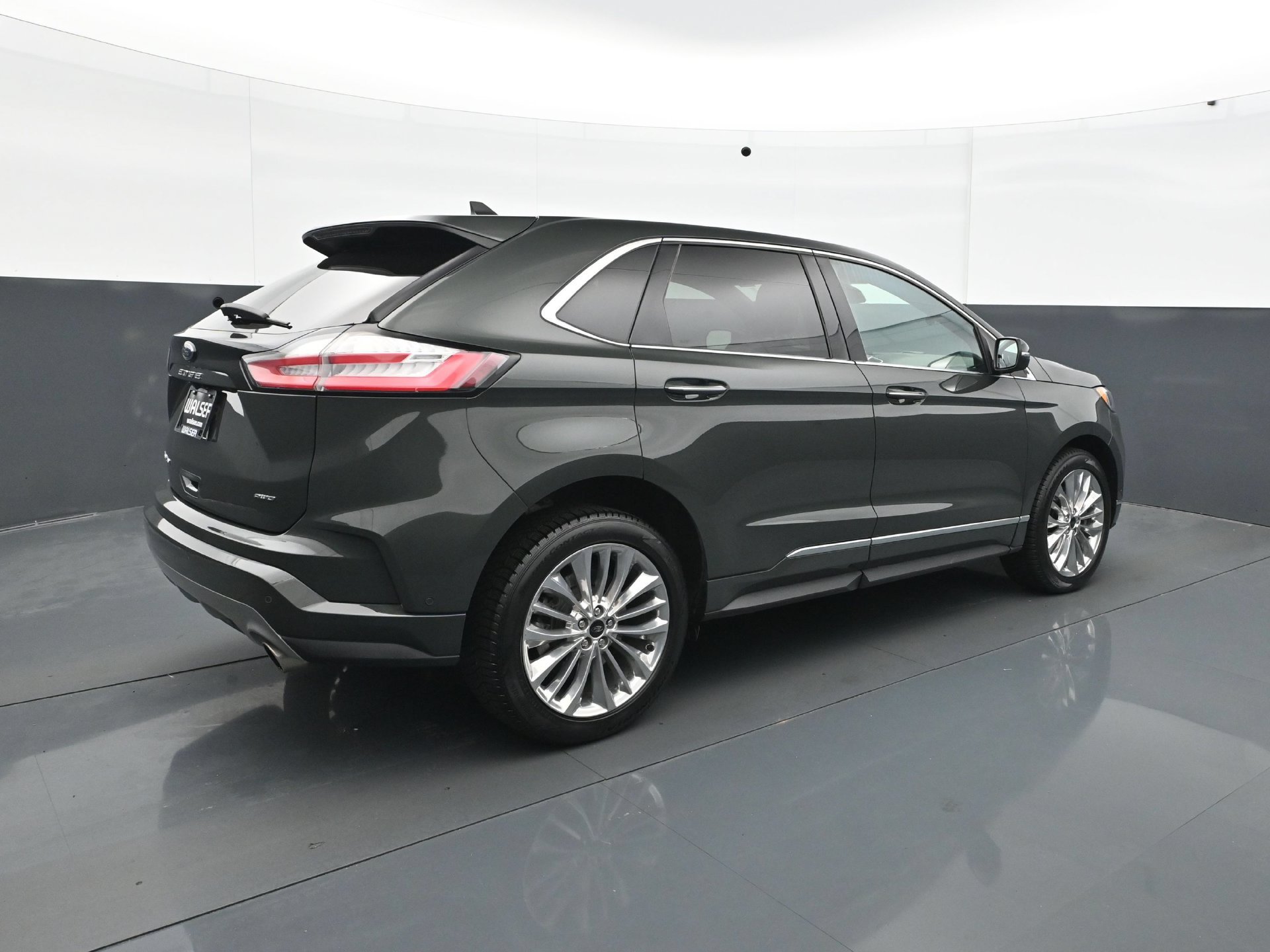 Used 2022 Ford Edge Titanium w/ Equipment Group 301A AWD/4WD image 7