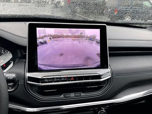 New 2026 Jeep Compass Latitude image 20