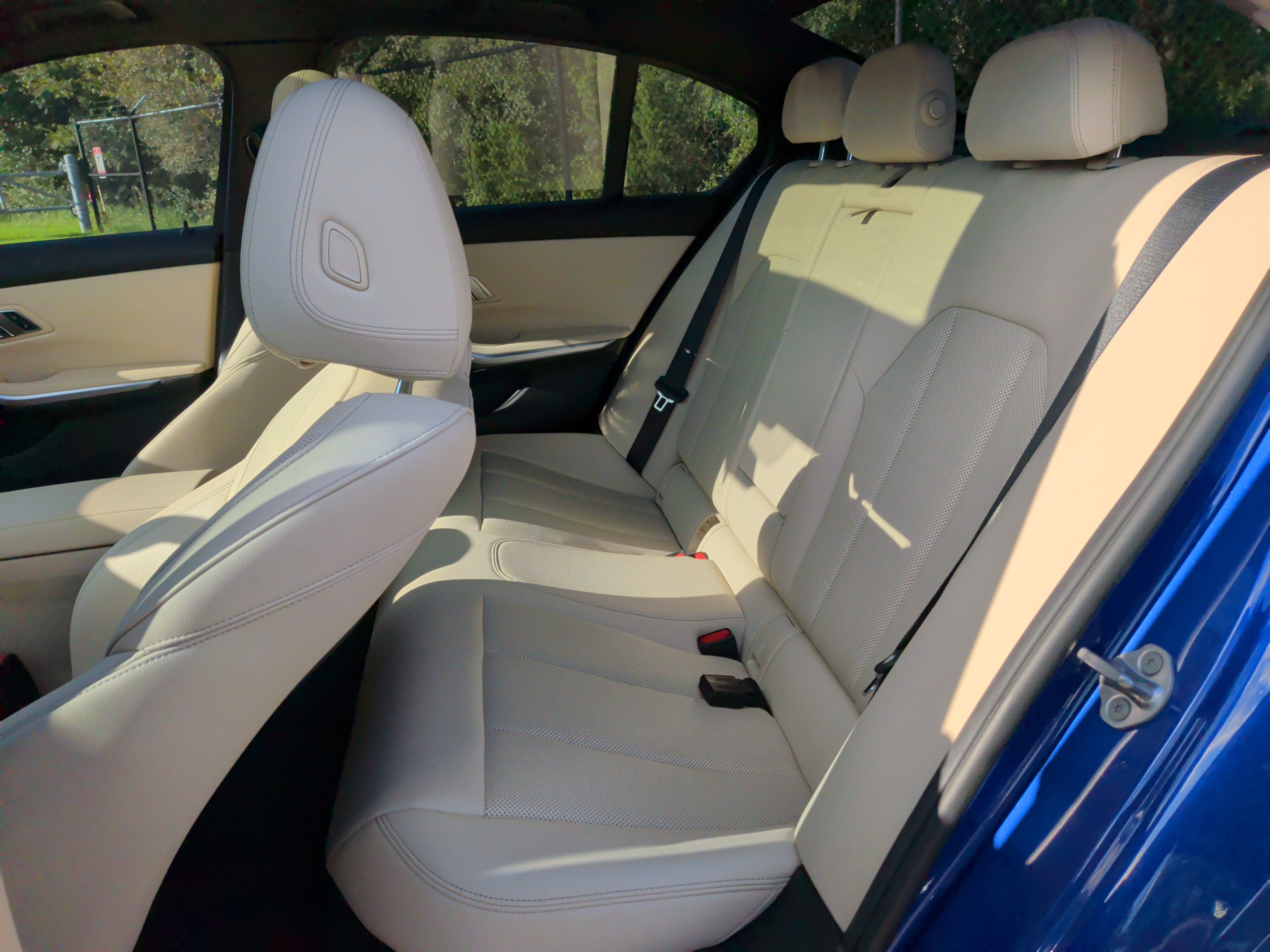 Used 2023 BMW 330i Sedan w/ M Sport Package RWD image 32