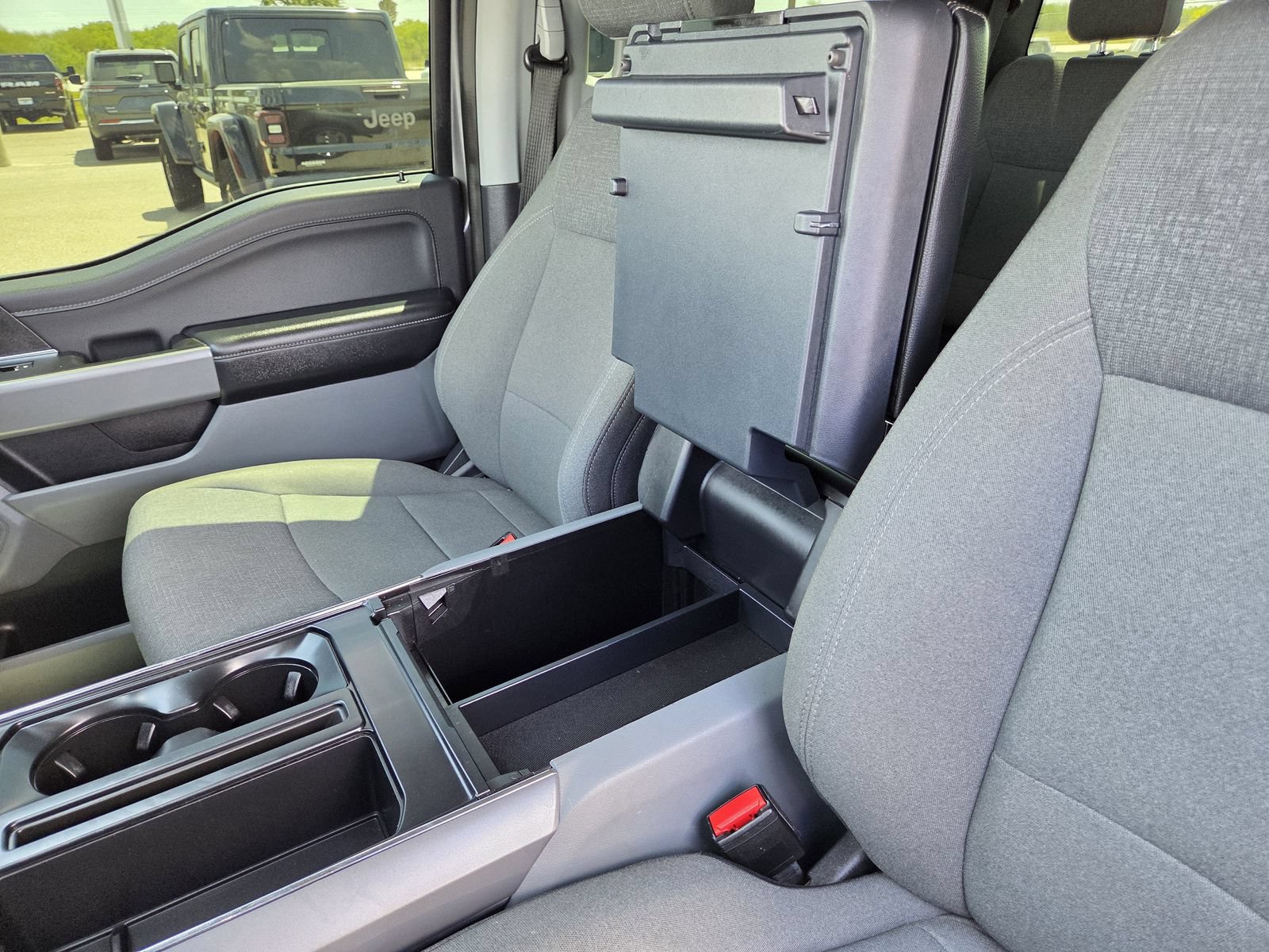 Used 2024 Ford F150 XLT w/ Mobile Office Package RWD image 29