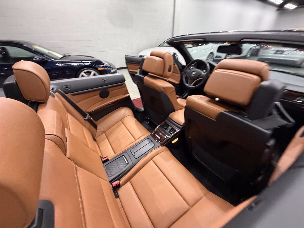 Used 2010 BMW 328i Convertible RWD image 28